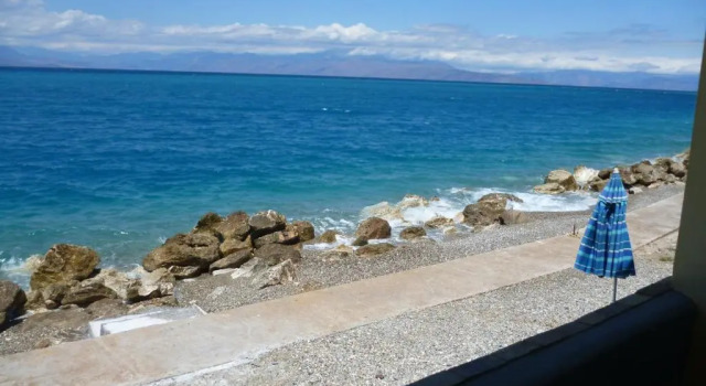 Апартаменты с 2 комнатами House next to the sea side