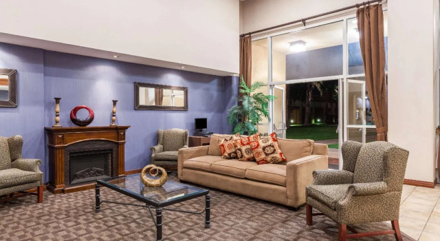 Days Inn by Wyndham Bakersfield, Reserva ahora Hotel Bakersfield California