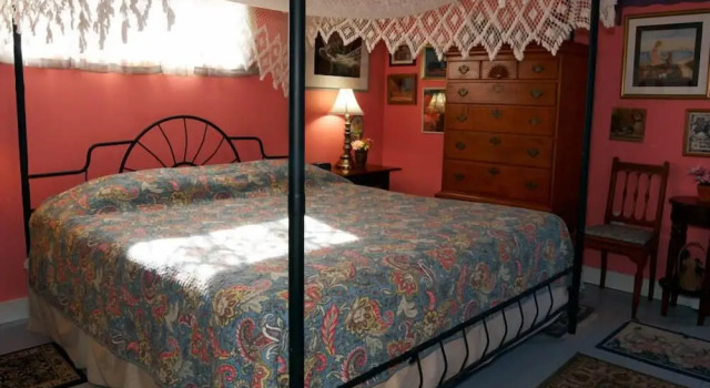 Simmons Homestead Inn, Забронировать Отель «постель и завтрак» Отели Полуострова Кейп-Код с завтраком, Завтраки
