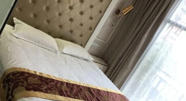 Qing Qing Hotel, Забронировать Отель Отели Яншо с парковкой, рядом с Парк Яншо, Парковка