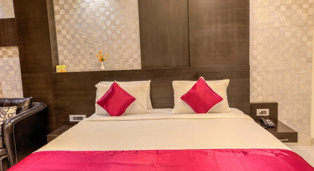 Номер Deluxe Hotel Pioneer Grand Palace