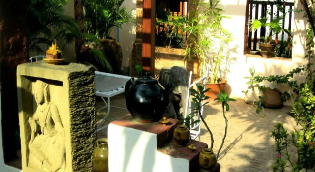Thurizza Hotel, Boek Hotel Nyaung-U Mandalay Region