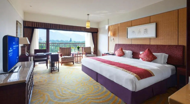 Двухместный номер Deluxe с видом на горы Howard Johnson Conference Resort Chengdu