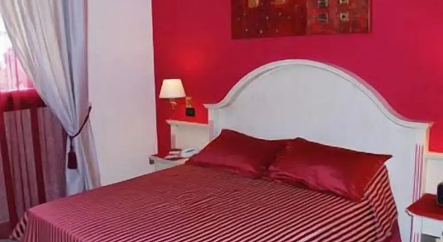 Villa Maria, Забронировать Вилла Отели в центре Монтекатини-Терме, в центре