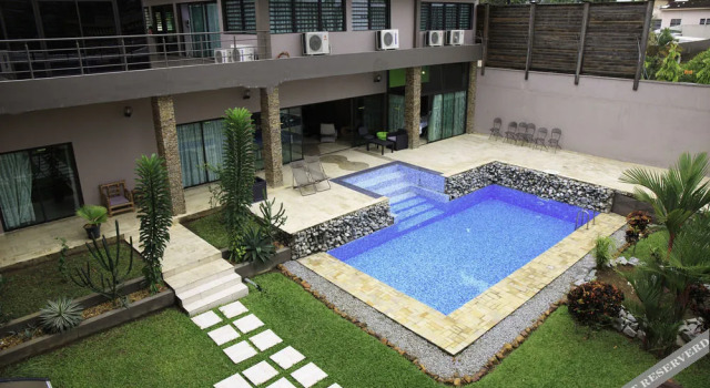 Conciergerie Hotels Limaniya, Prenota Hotel Hotel a Abidjan con piscina, Piscina