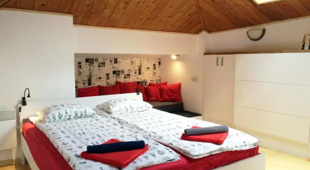 Artistic penthouse, Varaa Hotelli Lozenets Sofia, lähellä Lake Ariana