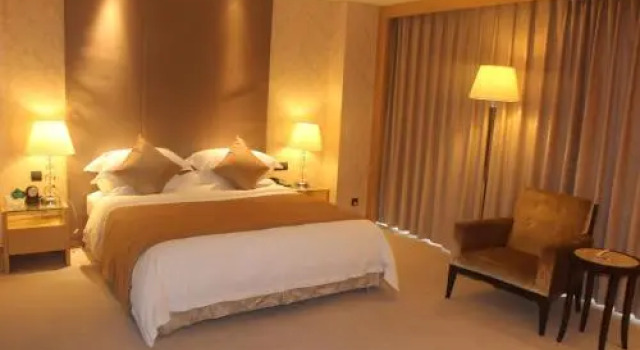 Wudang International, Book Hotel Hoteller i Shiyan med parkering, Parkering