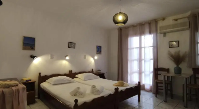Двухместный номер Standard Цокольный этаж Kapetanos Rooms