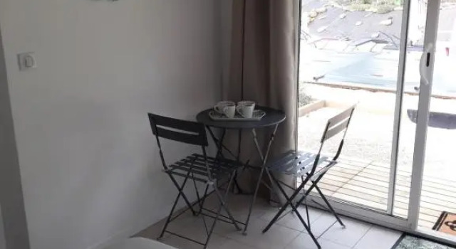 Chambre chalet avec SPA Monpazier, Book Chalet SPA-hoteller i Red Perigord, SPA