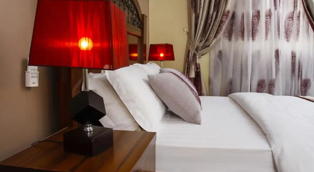 Executive phòng Saheeto Suites