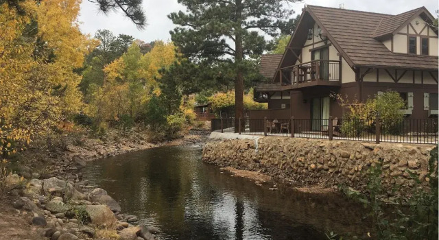 Номер Standard с 2 комнатами с видом на реку The Landing at Estes Park