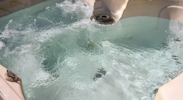 Sapphire House- Pool Hot Tub Great for Groups, Rezerwuj Dom wakacyjny Hotele w Panhandle Florida z parkingiem, Parking