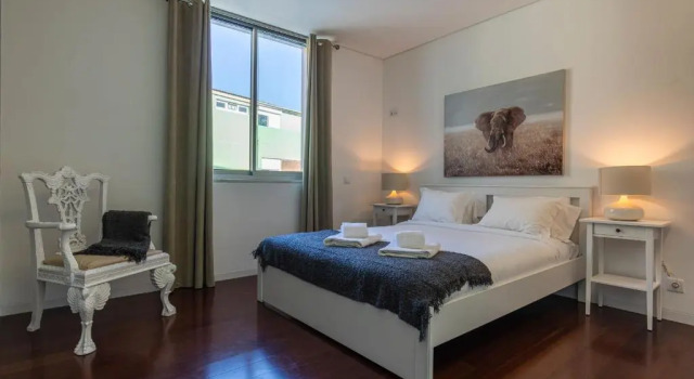 Апартаменты Touch of Class 2BDR Apartment by LovelyStay