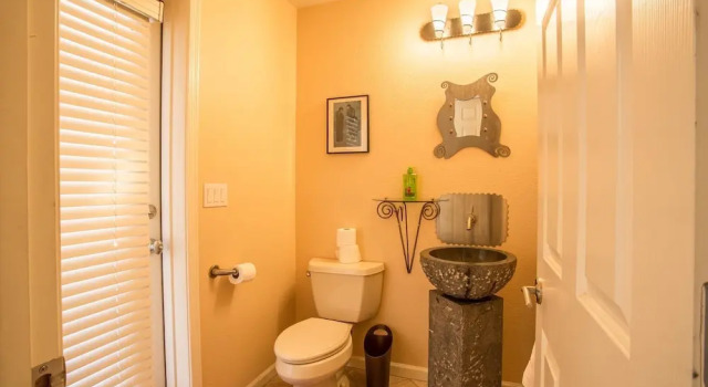 Кровать в общем номере Bella Turquoise By Signature Vacation Rentals