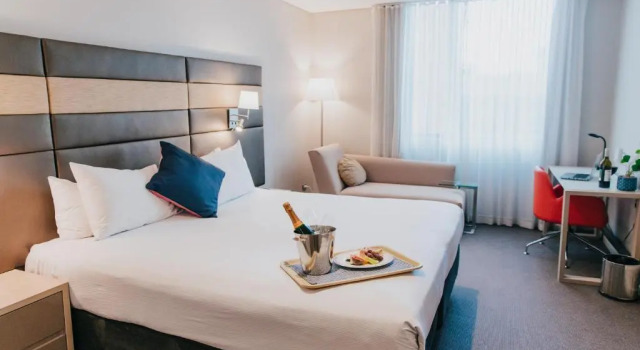 Двухместный номер Standard Novotel Newcastle Beach