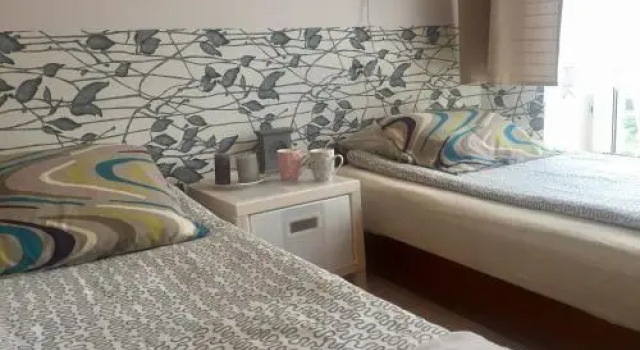 Villa Wesoła pokoje z łazienkami i dostępem do kuchni w centrum Krynicy Zdroju Bezpłatne miejsca postojowe, Забронировать Вилла Коттеджи Крыница-Здруй, рядом с Henryk Ski Lift, Коттедж