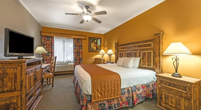 Номер Standard La Hacienda Inn near Alamodome & Riverwalk