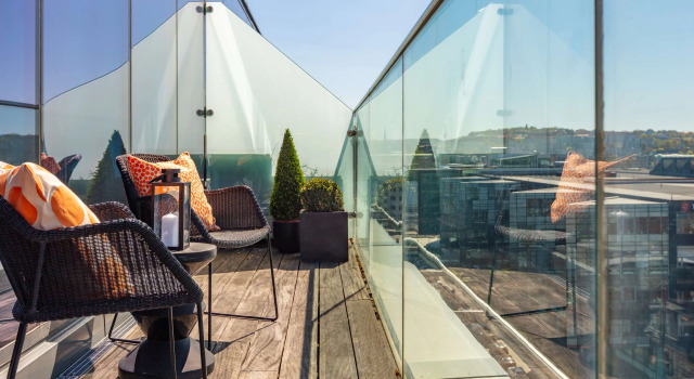 Полулюкс Radisson Blu Riverside Hotel