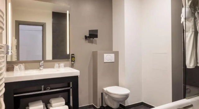 Четырёхместный номер Classic Hotel The Augustin