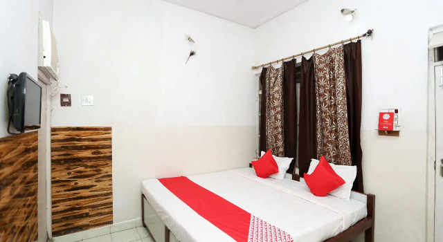 OYO 28731 Hotel Vishal