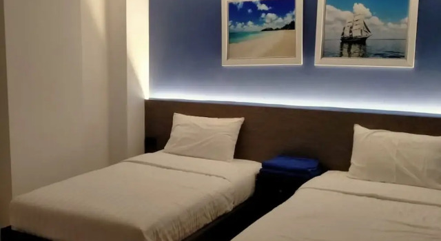 Студия Standard с балконом Poonsuk Place Hotel