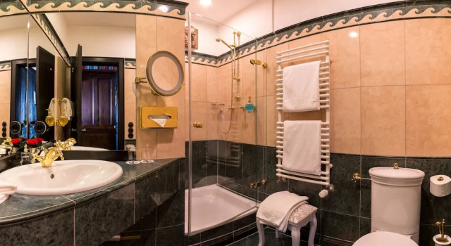 Номер Comfort Burghotel auf Schönburg