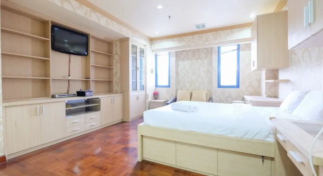Classic Studio Park Royale Apartment Near Sudirman by Travelio, Забронировать Апартаменты/квартира Тана Абанг Джакарта, рядом с Спортивный комплекс Gelora Bung Karno