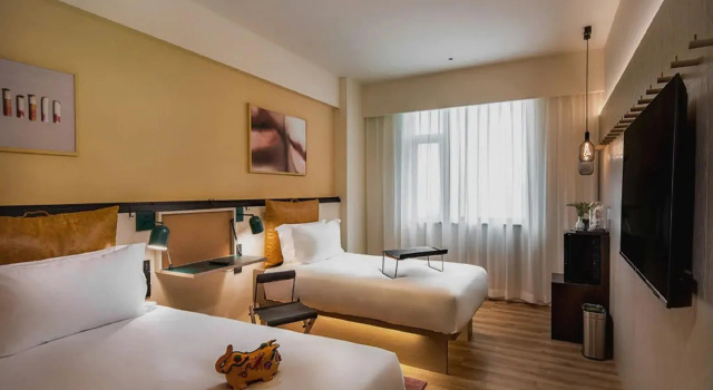 Двухместный номер Standard Moxy Xian Beilin