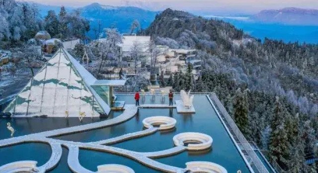 Yunfuli Cliff Hotel, Qili Pingye Luxury Hotel, Rezerwuj Hotel Leshan Sichuan