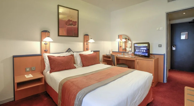 Одноместный номер Standard Opera Cadet Hotel