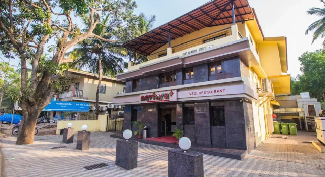 Oyo 11349 Home Sunny 2Bhk Siolim, Prenota Hotel Siolim 