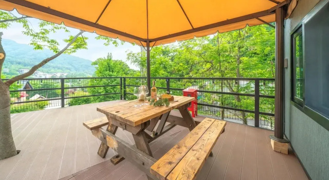 Номер Standard c 1 комнатой с балконом Gapyeong Yumyeongsan Gomone pet Camping