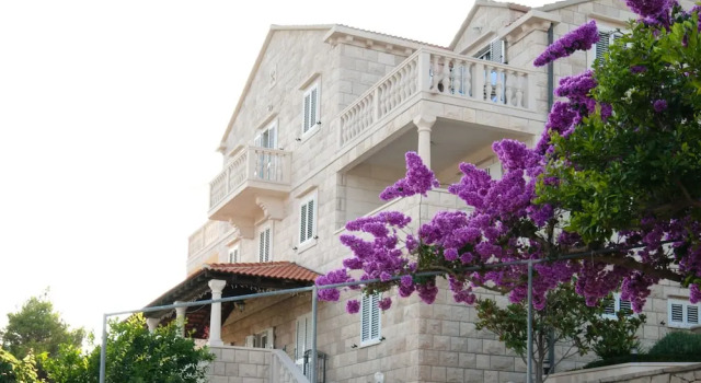Apartments Barba Petra Dvori