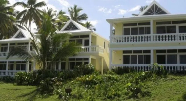 Las Canas Beach Retreat