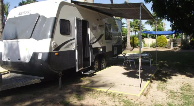 Номер Standard с красивым видом из окна Karumba Point Sunset Caravan Park