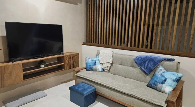 Elegant 1 Bedroom - 1 bathroom Apartment