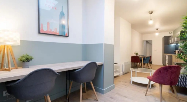 Lille Grand Place - Superb apartment 2bdrm, Забронировать Апартаменты/квартира Отели Лилля с парковкой, рядом с Chambre de Commerce, Парковка