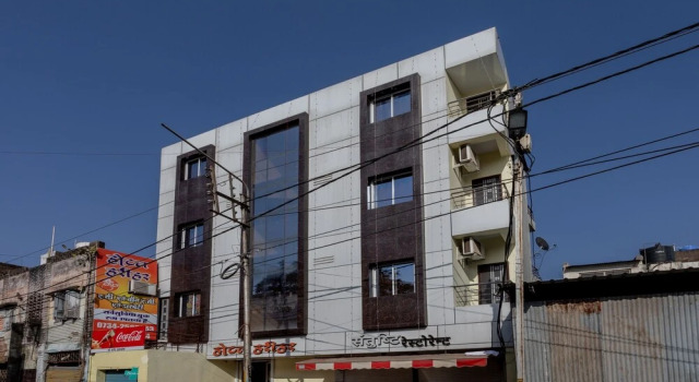 OYO 29831 Hotel Harihar, Забронировать Отель Отели штата Махараштры 3 звезды, 3*