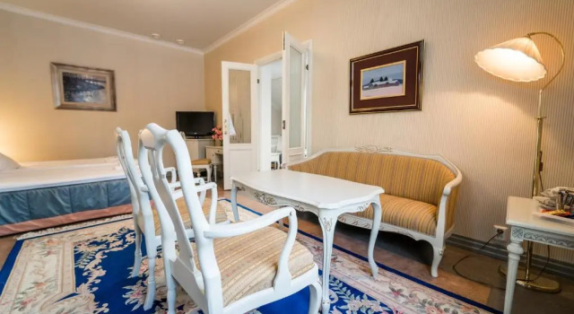 Семейный люкс Karolineburg Manor House Hotel
