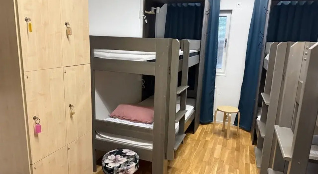 Кровать в общем номере (женский номер) Hostel Snoozemore