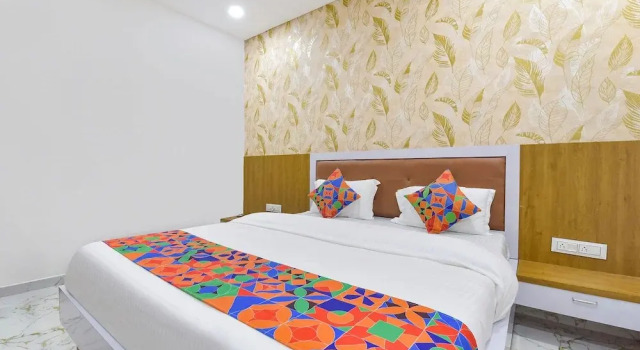 Номер Deluxe FabHotel The Gagan Palace