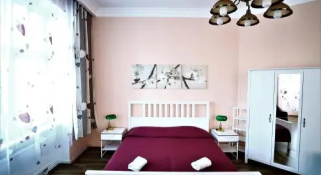 Apartment on Krale Jiriho 2, Boek Appartement Hotels in Karlsbad met parkeren, Parkeren