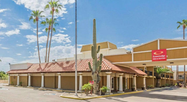 Номер Standard Super 8 by Wyndham Mesa Downtown Near Convention Center