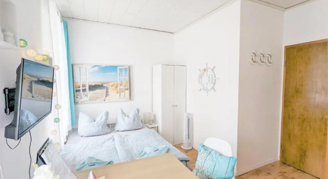 Helle gemütliche Wohnung mit Terrasse und Pool - H2, Rezervovat Hotel Hotely v Sebnitz s bazénem, Bazén