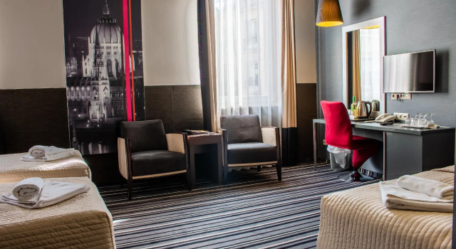 Трёхместный номер Standard Carat Boutique Hotel
