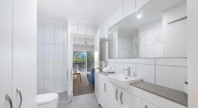 Апартаменты c 1 комнатой с балконом и с видом на океан Marlin Waters Beachfront Apartments