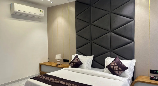 Номер Standard Hotel Royal Empire