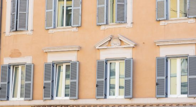 Colosseum Holidays - San Giovanni in Laterano, Забронировать Отель Отели Рима с парковкой, рядом с Станция метро Manzoni, Парковка