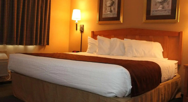 Двухместный номер Standard AmericInn by Wyndham Wadena