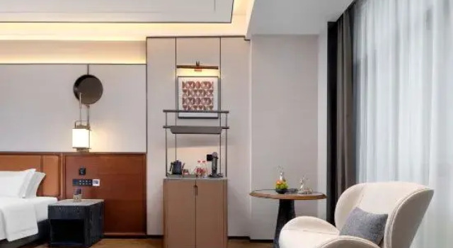 Люкс Business Hawthorn Hotel (Chenzhou Wuling Square Government Office Branch)